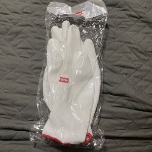 Supreme rubberized gloves